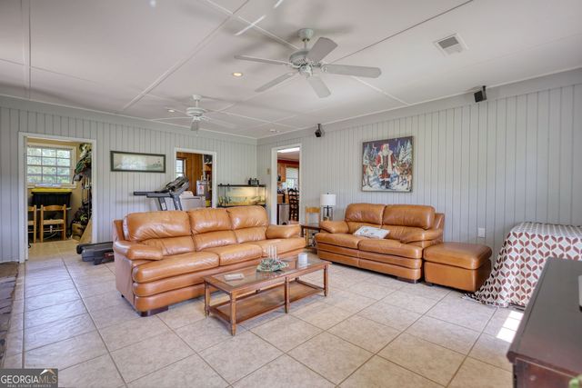 12621 Highway 142, Oxford, GA 30054