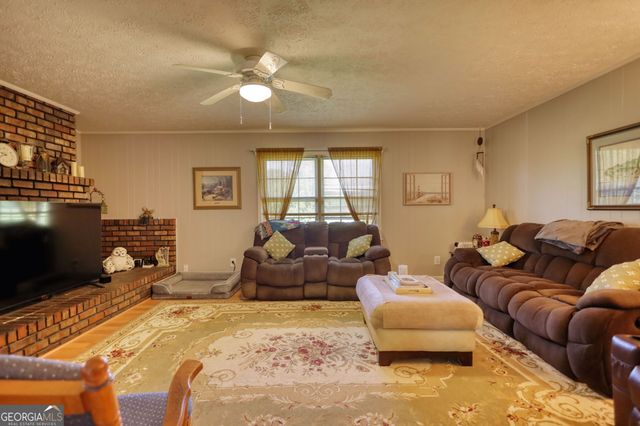 12621 Highway 142, Oxford, GA 30054