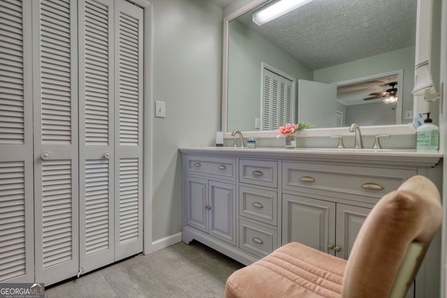 12621 Highway 142, Oxford, GA 30054
