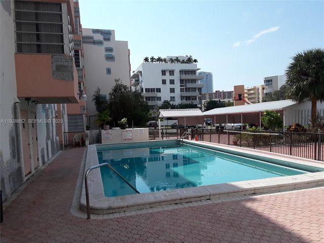 250 180th Dr 159, Sunny Isles Beach, FL 33160