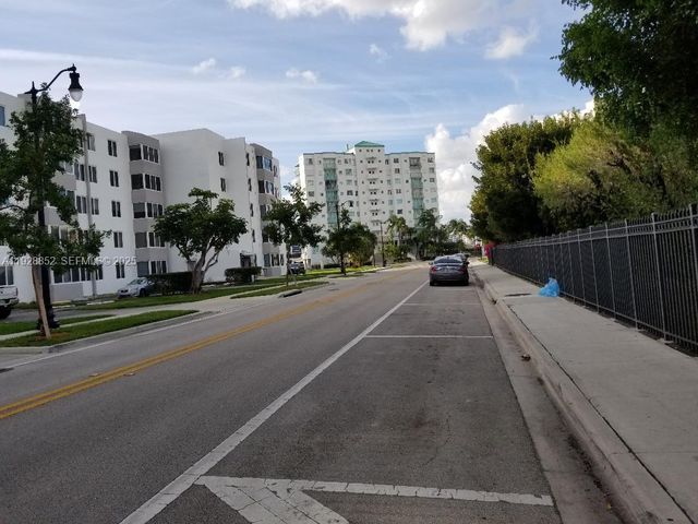 250 180th Dr 159, Sunny Isles Beach, FL 33160