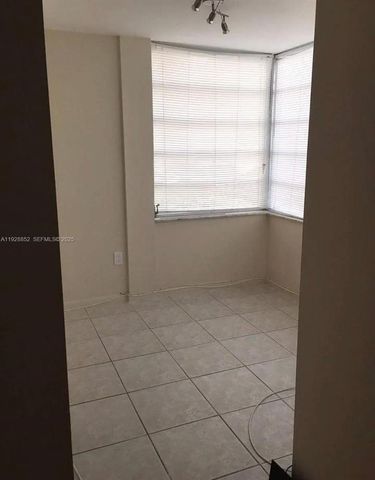 250 180th Dr 159, Sunny Isles Beach, FL 33160