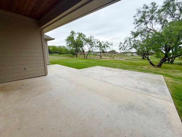 1364 Stone Ledge Lane, San Angelo, TX 76904