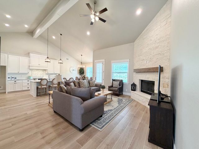 1364 Stone Ledge Lane, San Angelo, TX 76904
