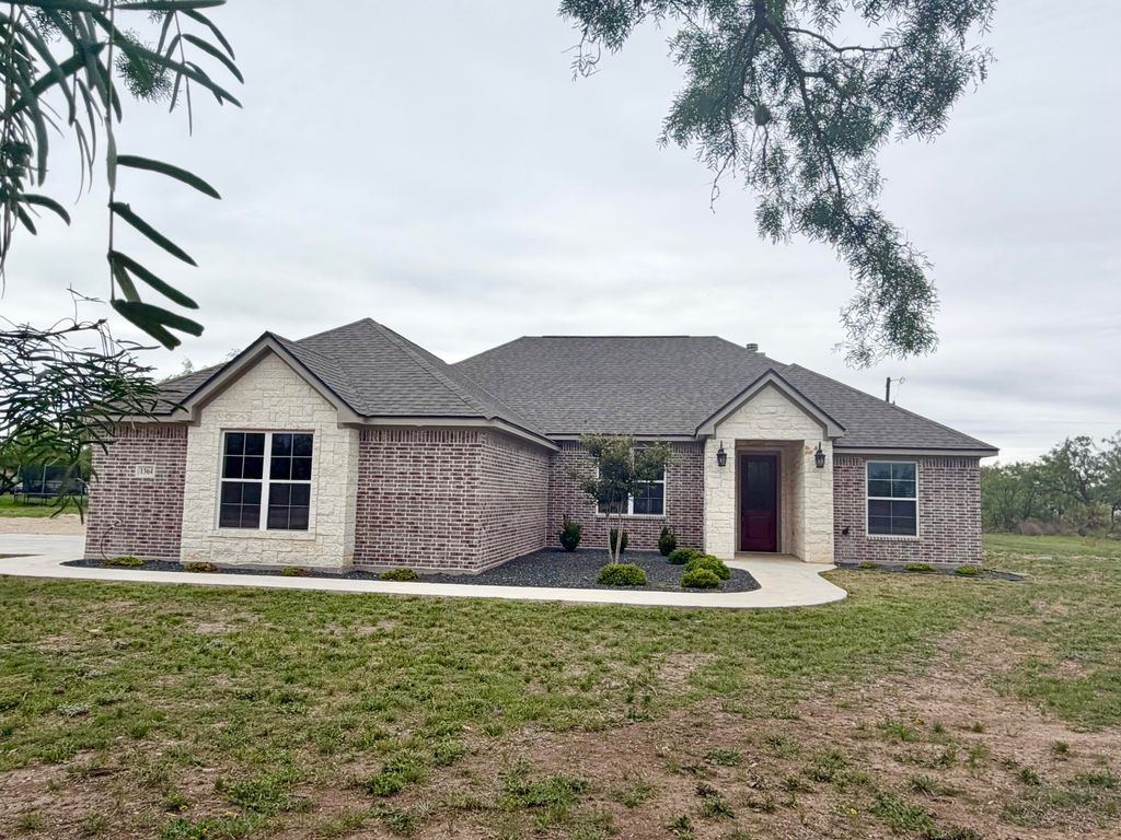 1364 Stone Ledge Lane, San Angelo, TX 76904