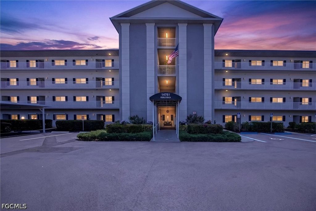 14751 Hole In 1 CIR 205, Fort Myers, FL 33919