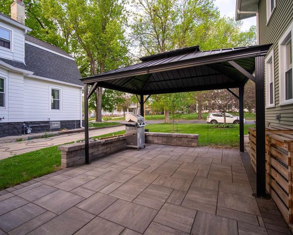 348 Merchants Avenue, Fort Atkinson, WI 53538