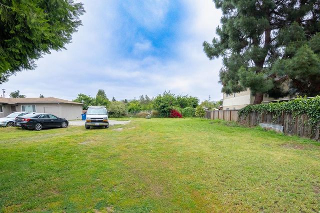 555 Laurel Avenue, Hayward, CA 94541