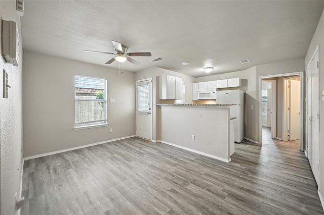1317 Village Garden Drive, Azle, TX 76020