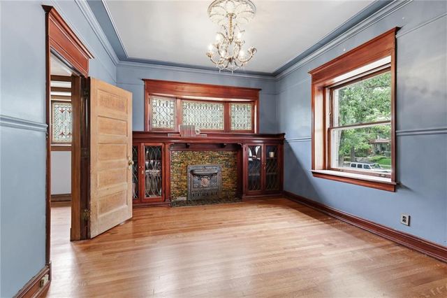 444 Gladstone Boulevard, Kansas City, MO 64124