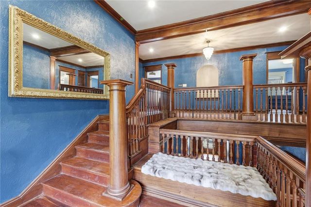 444 Gladstone Boulevard, Kansas City, MO 64124