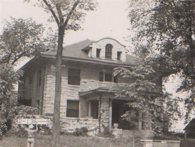 444 Gladstone Boulevard, Kansas City, MO 64124