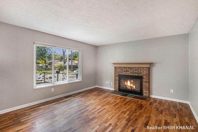 3100 Glenbrook Drive, Lansing City, MI 48911