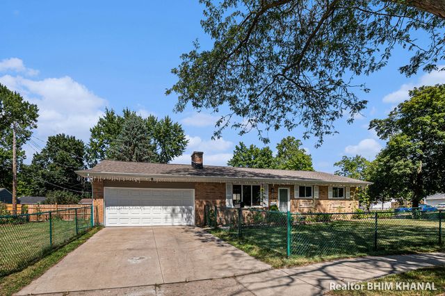 3100 Glenbrook Drive, Lansing City, MI 48911