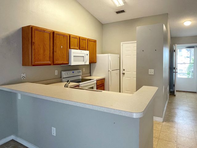 150 Cabana Way, Crestview, FL 32536