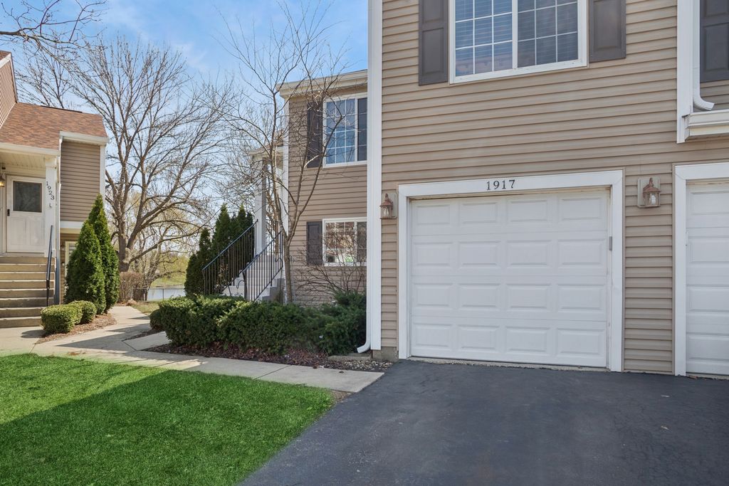 1917 Windsong Drive 1917, Schaumburg, IL 60194