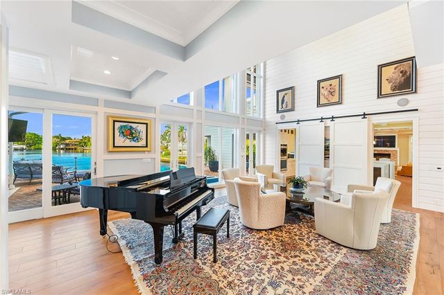 481 21st AVE S, Naples, FL 34102