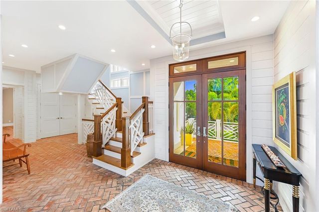 481 21st AVE S, Naples, FL 34102