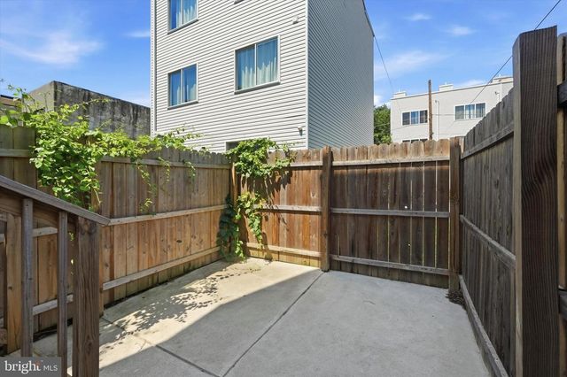 2044 N 5TH ST, Philadelphia, PA 19122