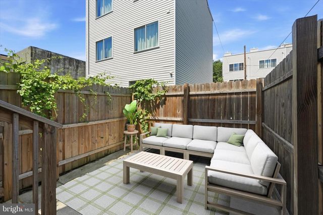 2044 N 5TH ST, Philadelphia, PA 19122