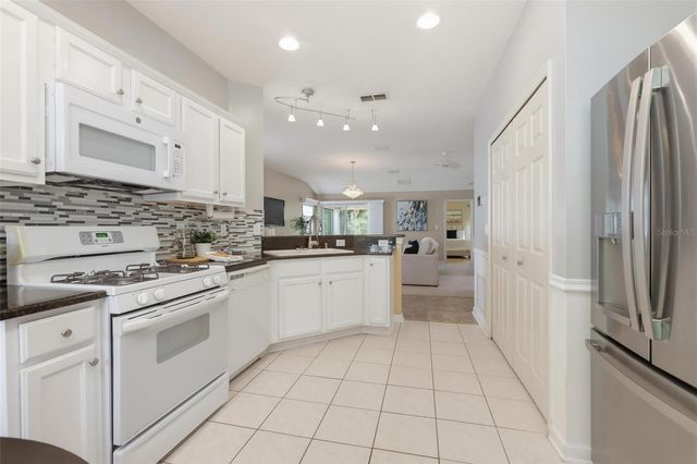 226 STONINGTON WAY, Deland, FL 32724
