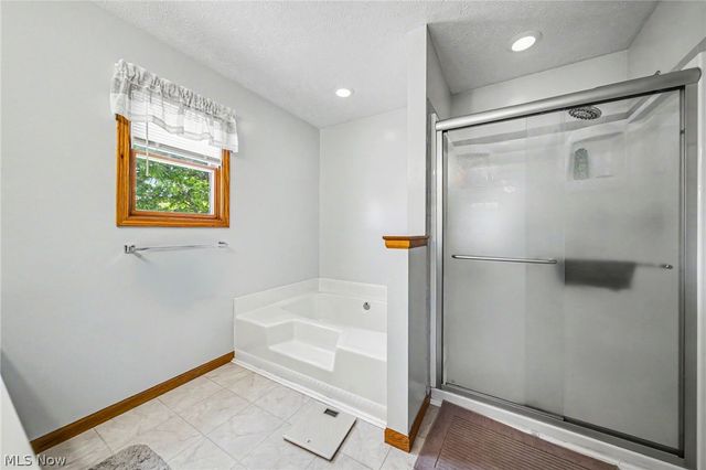 9454 Deer Hollow Drive, Mentor, OH 44060