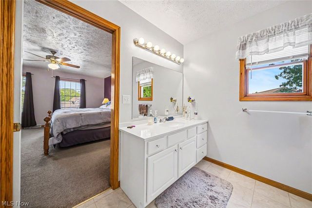 9454 Deer Hollow Drive, Mentor, OH 44060