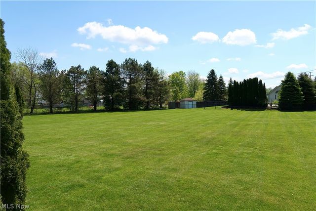 9454 Deer Hollow Drive, Mentor, OH 44060