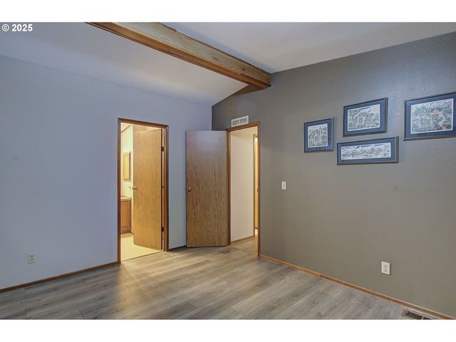 17401 Se 39TH St 46, Vancouver, WA 98683