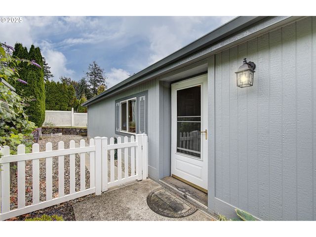 17401 Se 39TH St 46, Vancouver, WA 98683