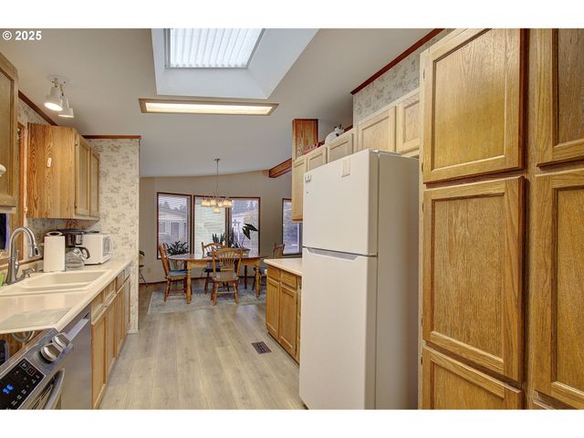 17401 Se 39TH St 46, Vancouver, WA 98683