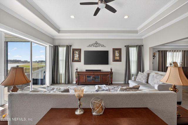 11516 RED KOI Drive, Jacksonville, FL 32226