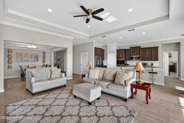 11516 RED KOI Drive, Jacksonville, FL 32226