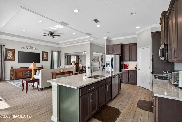 11516 RED KOI Drive, Jacksonville, FL 32226