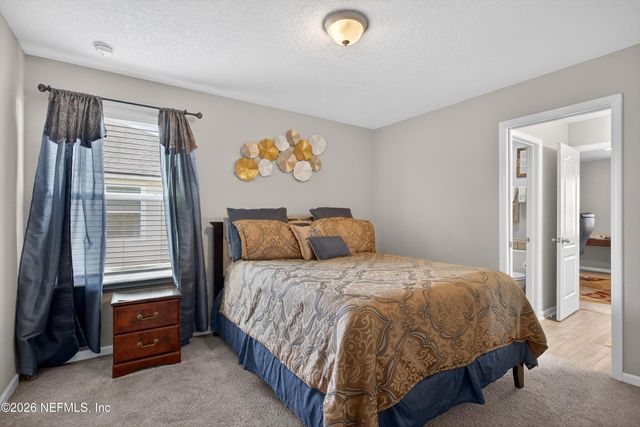 11516 RED KOI Drive, Jacksonville, FL 32226