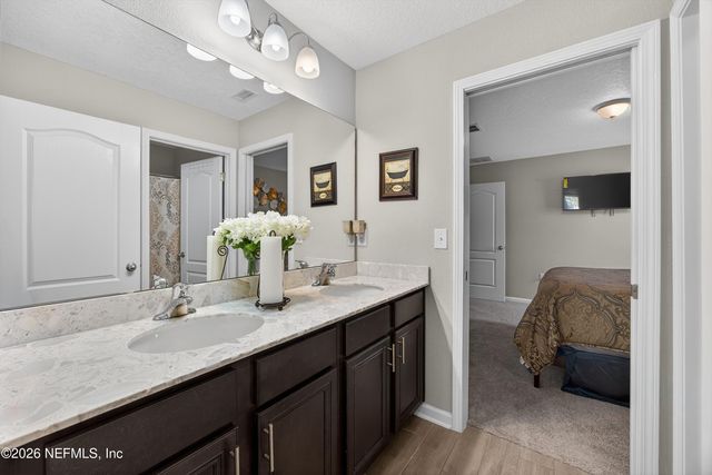 11516 RED KOI Drive, Jacksonville, FL 32226