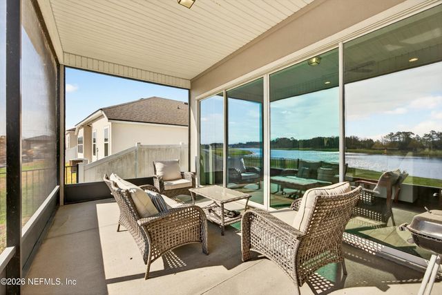 11516 RED KOI Drive, Jacksonville, FL 32226