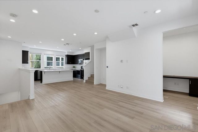 745 Shoreline Rd, Chula Vista, CA 91910