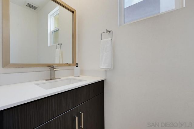 745 Shoreline Rd, Chula Vista, CA 91910