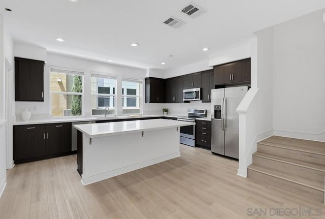 745 Shoreline Rd, Chula Vista, CA 91910
