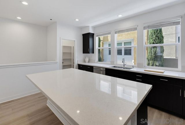 745 Shoreline Rd, Chula Vista, CA 91910