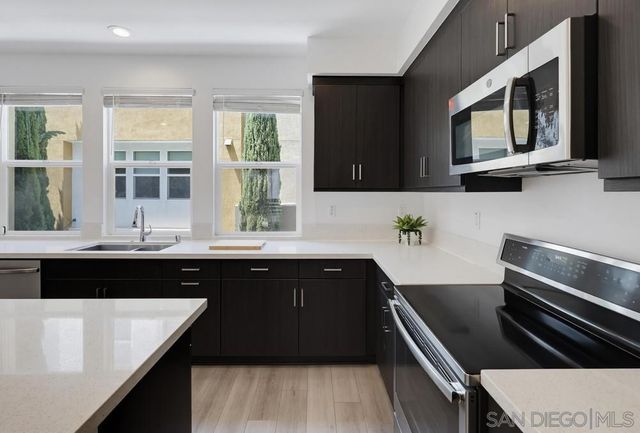 745 Shoreline Rd, Chula Vista, CA 91910