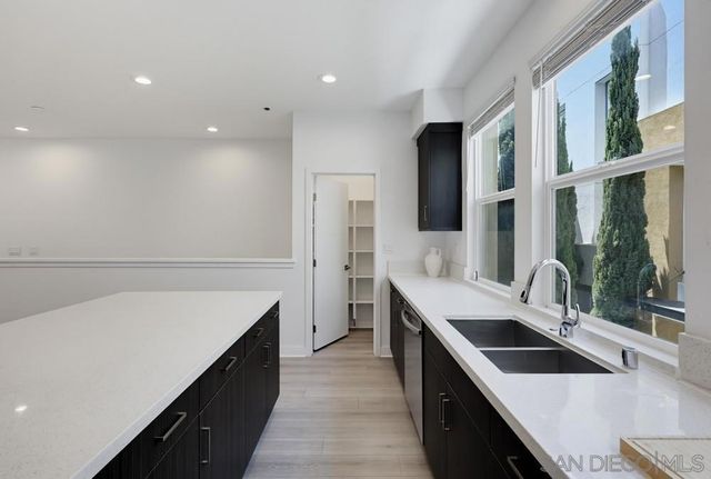 745 Shoreline Rd, Chula Vista, CA 91910