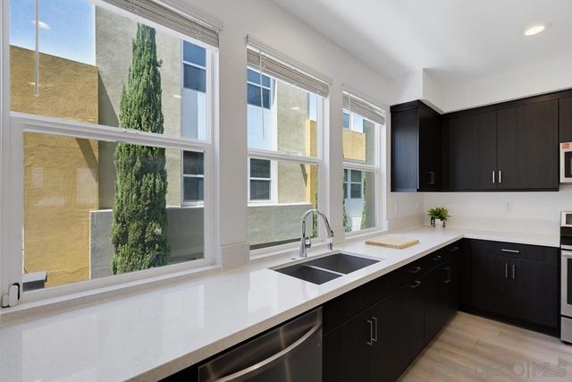 745 Shoreline Rd, Chula Vista, CA 91910