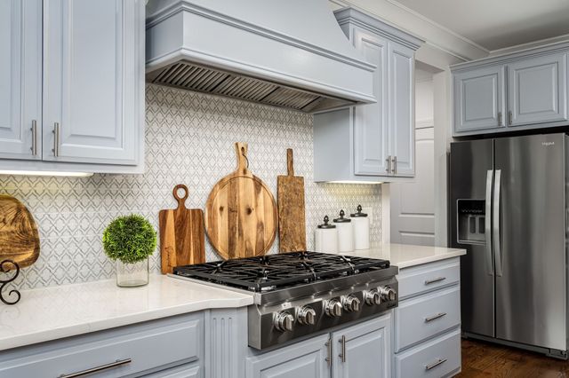 805 Azura Landing, Old Hickory, TN 37138