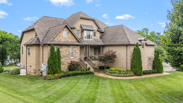 805 Azura Landing, Old Hickory, TN 37138