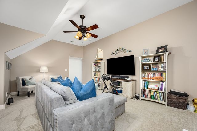 805 Azura Landing, Old Hickory, TN 37138