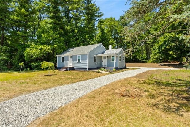521 Marys Pond Rd, Rochester, MA 02770