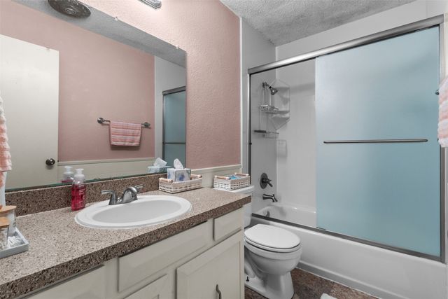802 Via Balboa, Mesquite, TX 75150