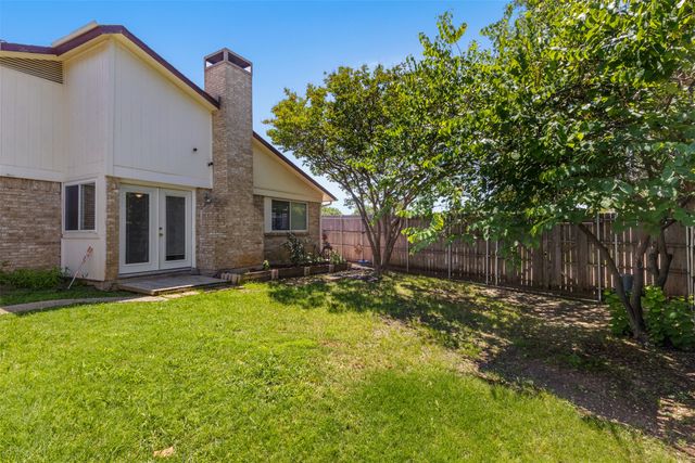 802 Via Balboa, Mesquite, TX 75150